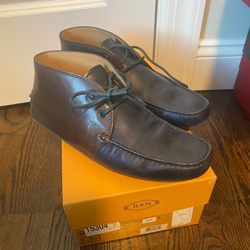 Tods high top two color moccasins